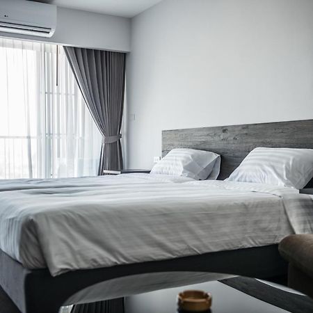 Winner Sriracha Serviced Apartment Si Racha Extérieur photo