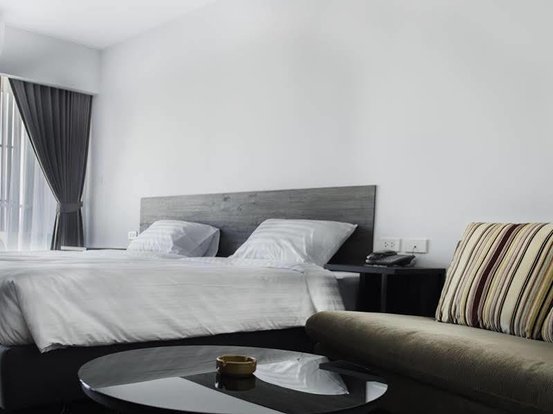 Winner Sriracha Serviced Apartment Si Racha Extérieur photo