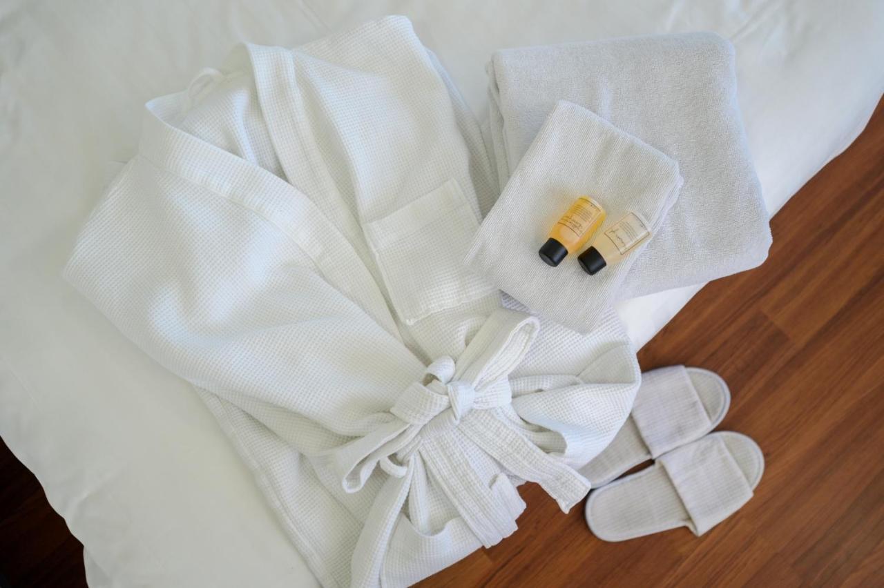Winner Sriracha Serviced Apartment Si Racha Extérieur photo