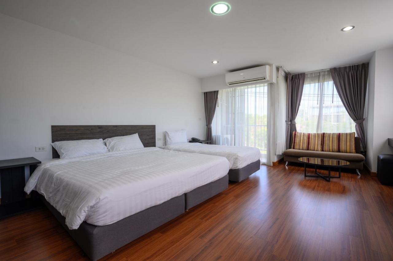 Winner Sriracha Serviced Apartment Si Racha Extérieur photo